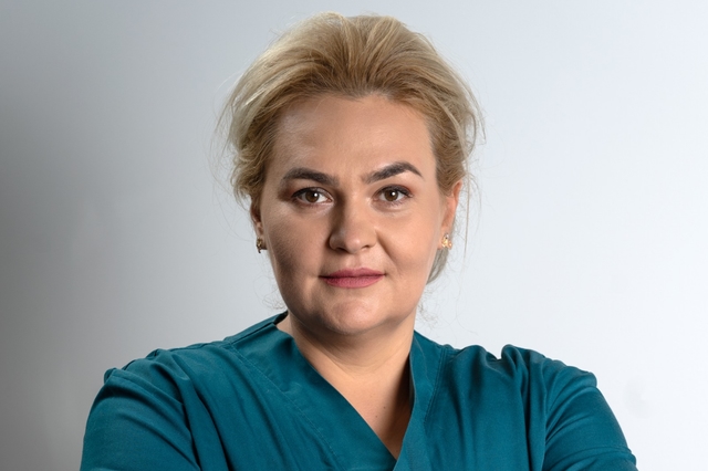 Dr. Fandache Aurora